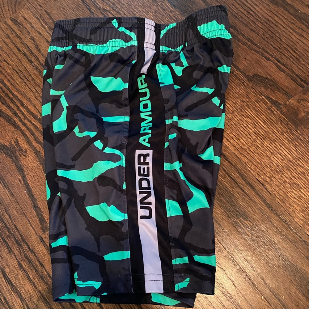 3 for $30 Under Armour size 7 shorts